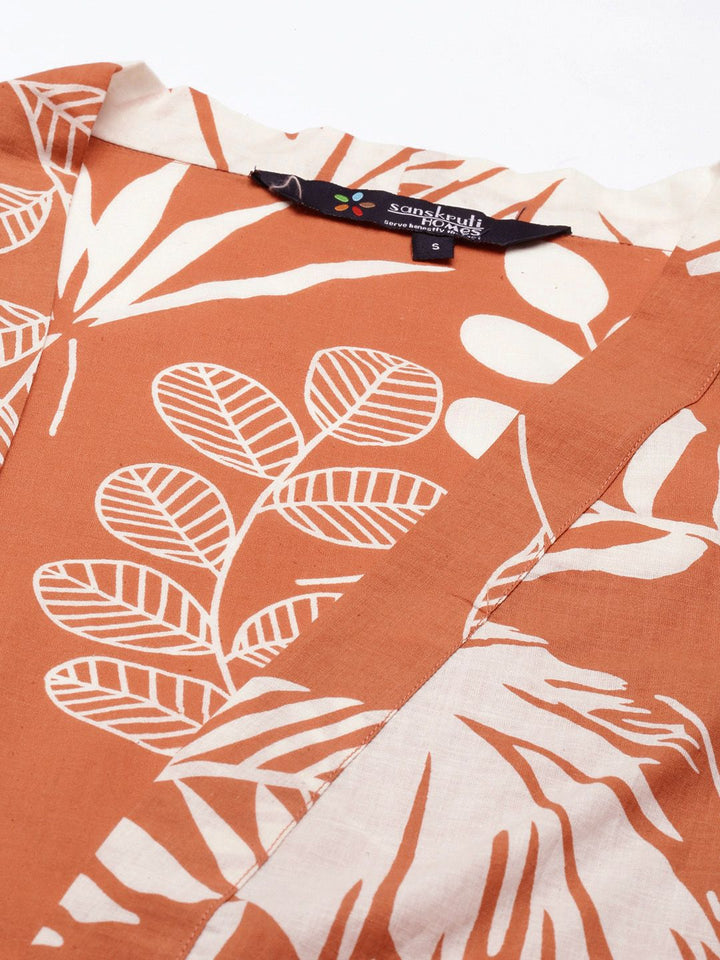 SANSKRUTIHOMES Women Coral Orange & Off White Printed Cotton Shorts Set with Robe