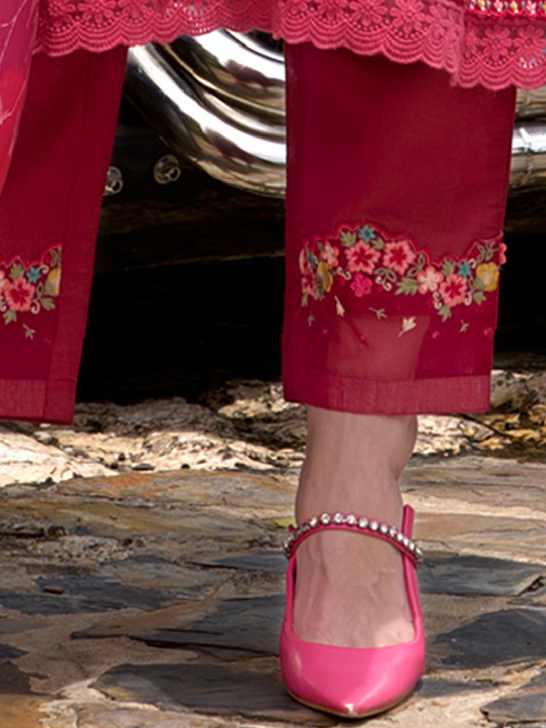 Indo Era Floral Embroidered Thread Work Kurta with Trousers & Dupatta