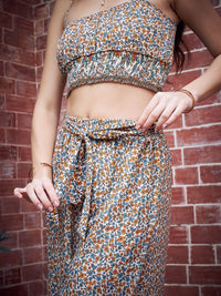 Berrylush Beige Floral Printed Crop Top With Trousers