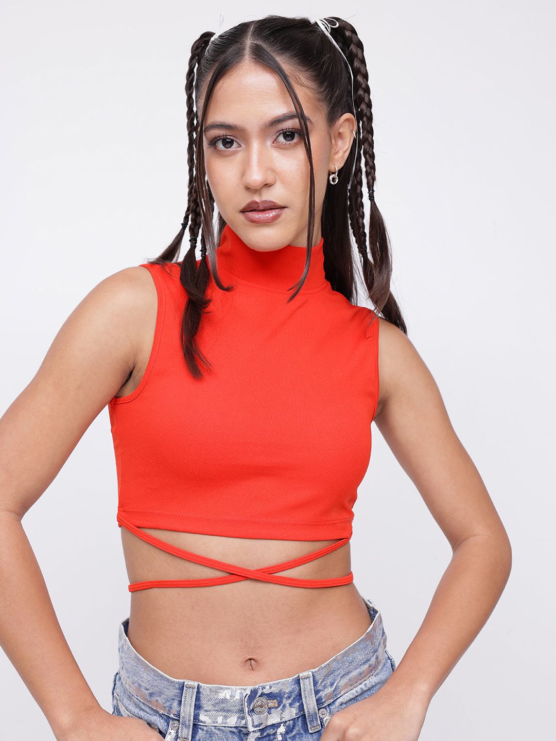 DressBerry Bright Engrossed Tie-Up Crop Fitted Top