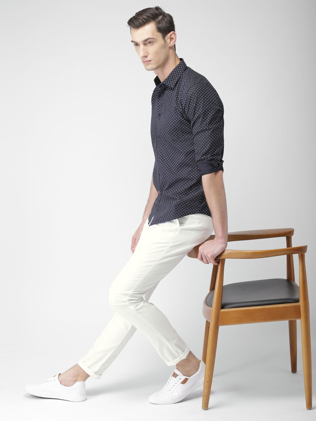 HIGHLANDER Men White Slim Fit Chinos