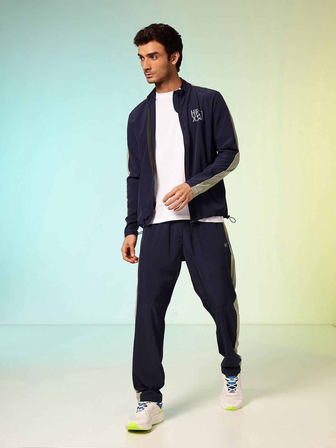 HRX by Hrithik Roshan Colourblocked Rapid Dry Running Tracksuit