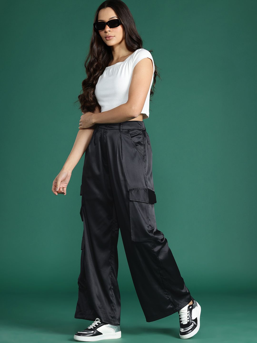DressBerry Women Satin Finish Cargo Style Pleated Trousers