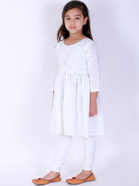 VASTRAMAY Girls White Chikankari Cotton Kurta And Leggings