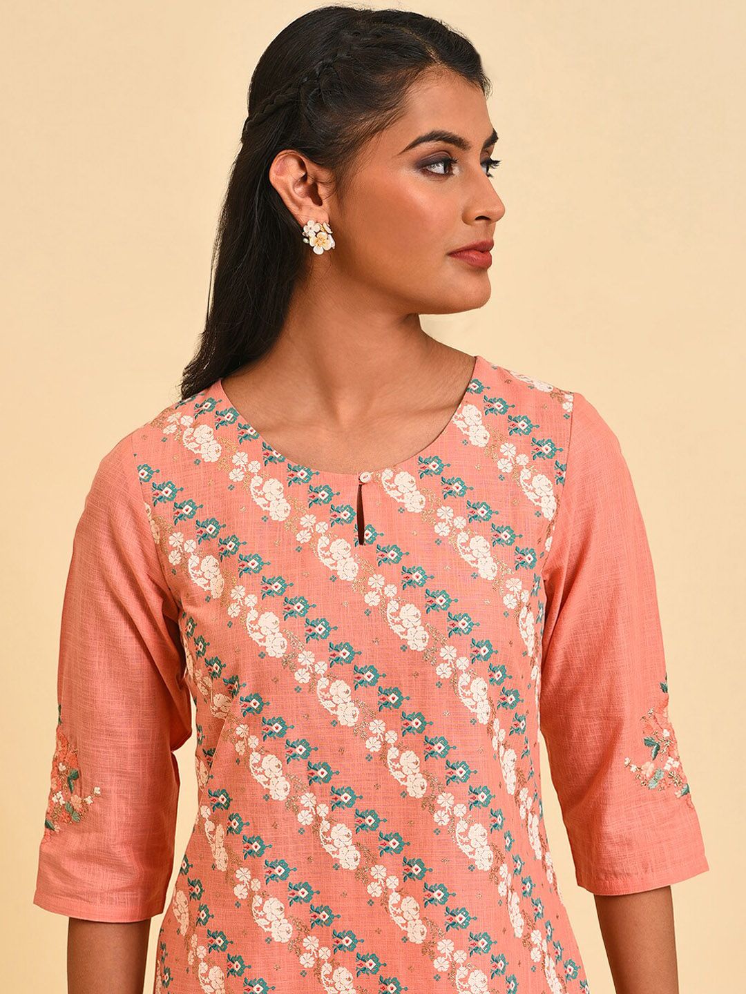 W Ethnic Motif Printed Keyhole Neck Thread Work Pure Cotton Kurta
