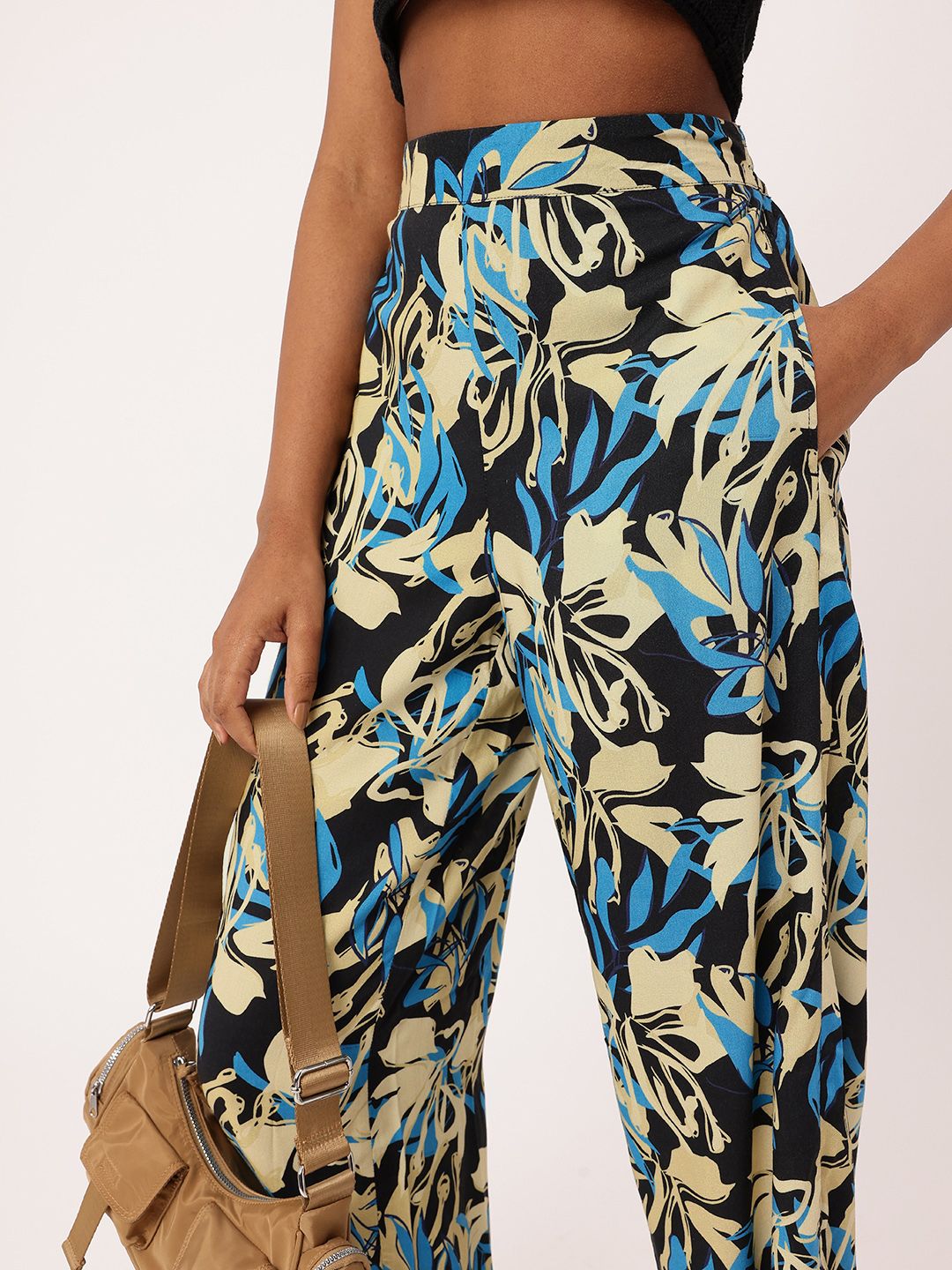 DressBerry Women All Over The Place Mighty Florals Wide Leg Flared Trousers