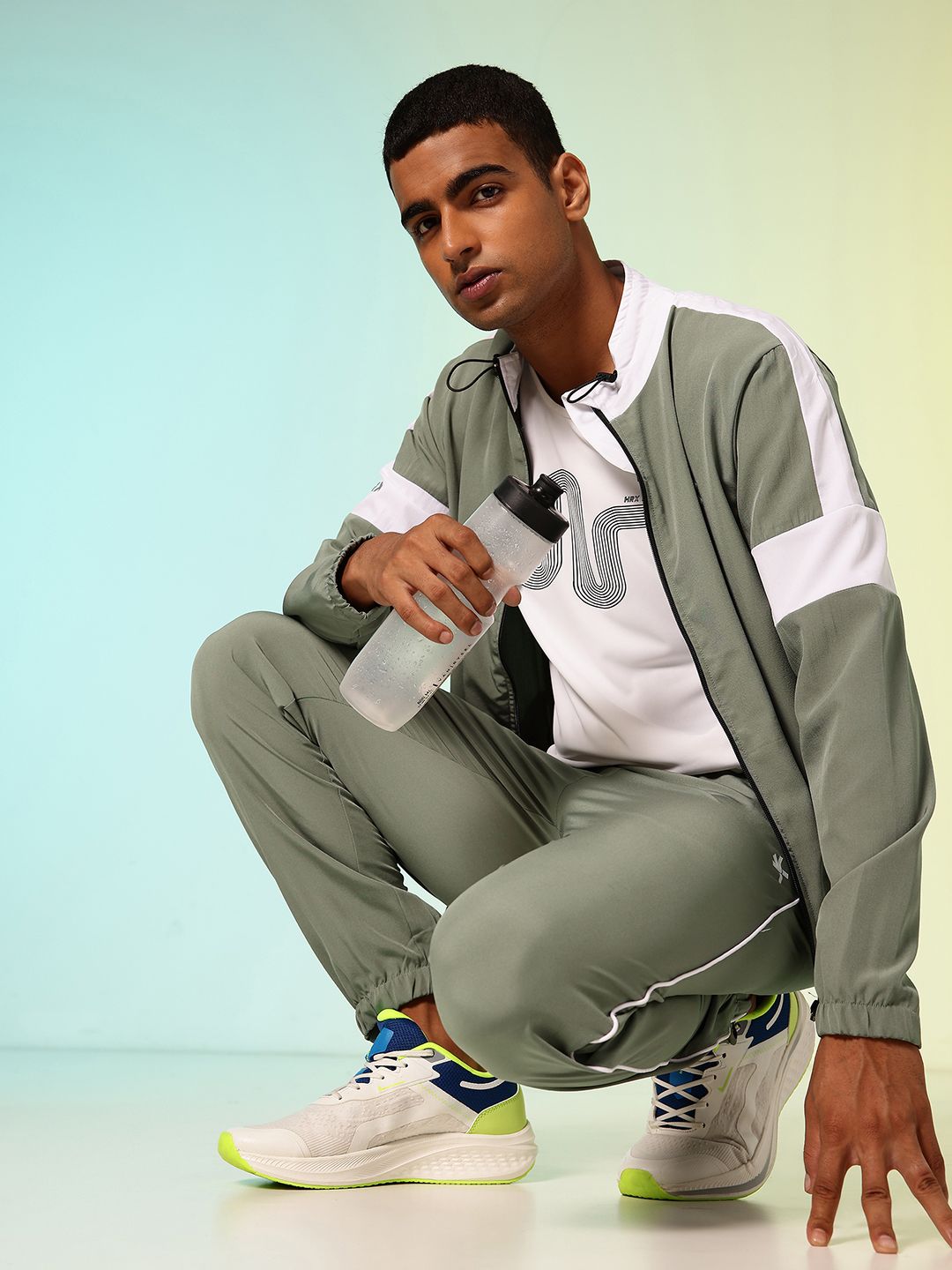 HRX by Hrithik Roshan Colourblocked Rapid Dry Running Tracksuit