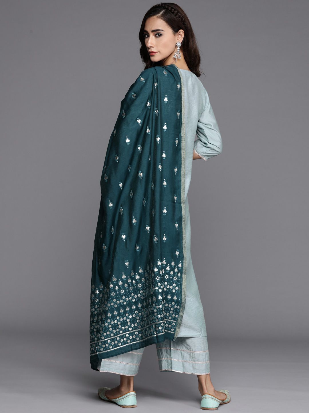 Libas Women Blue Chanderi Silk Gotta Patti Kurta dengan Palazzos & Dupatta