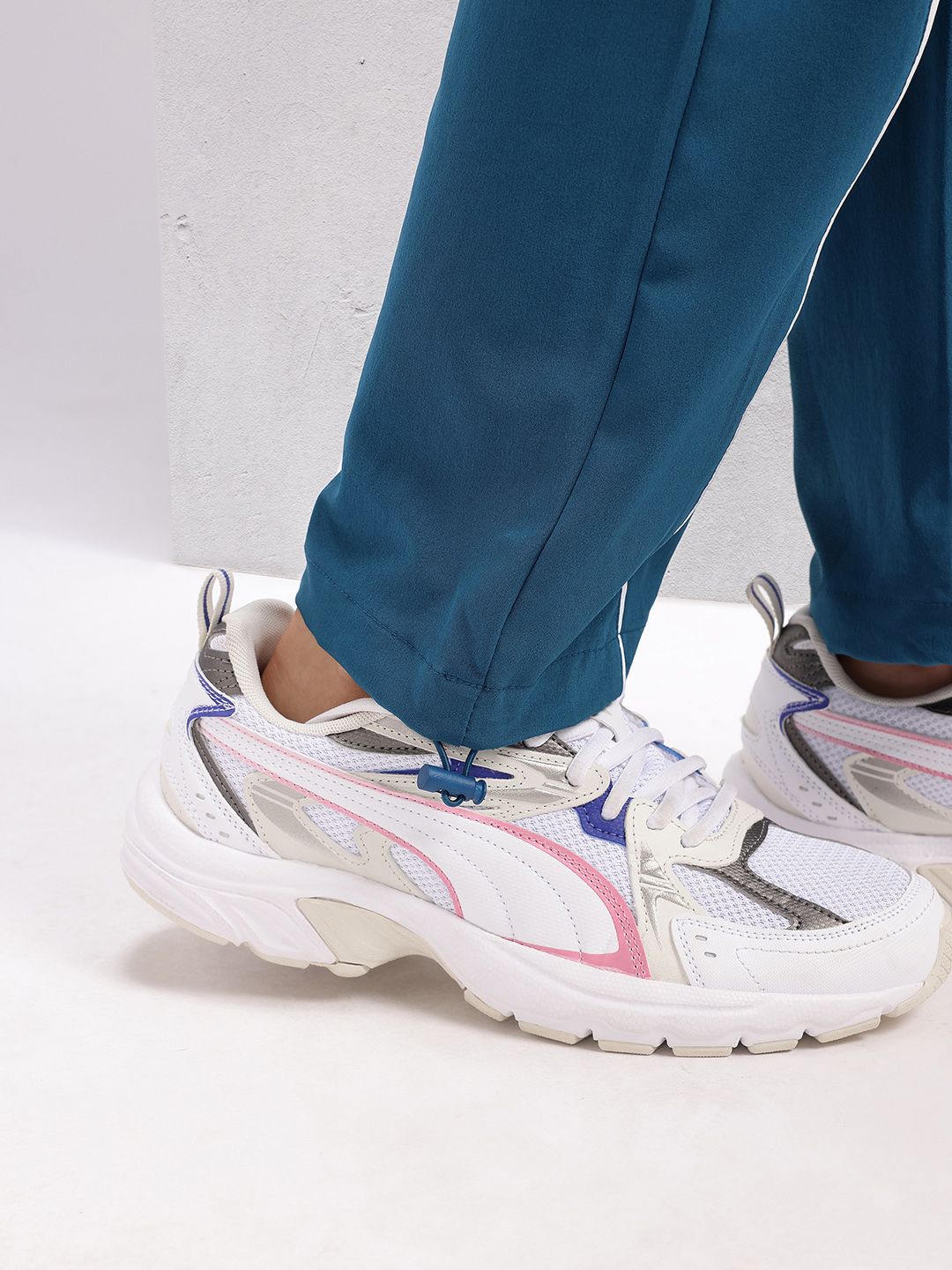 HRX by Hrithik Roshan Women Toggle Hem Lifestyle Track Pants