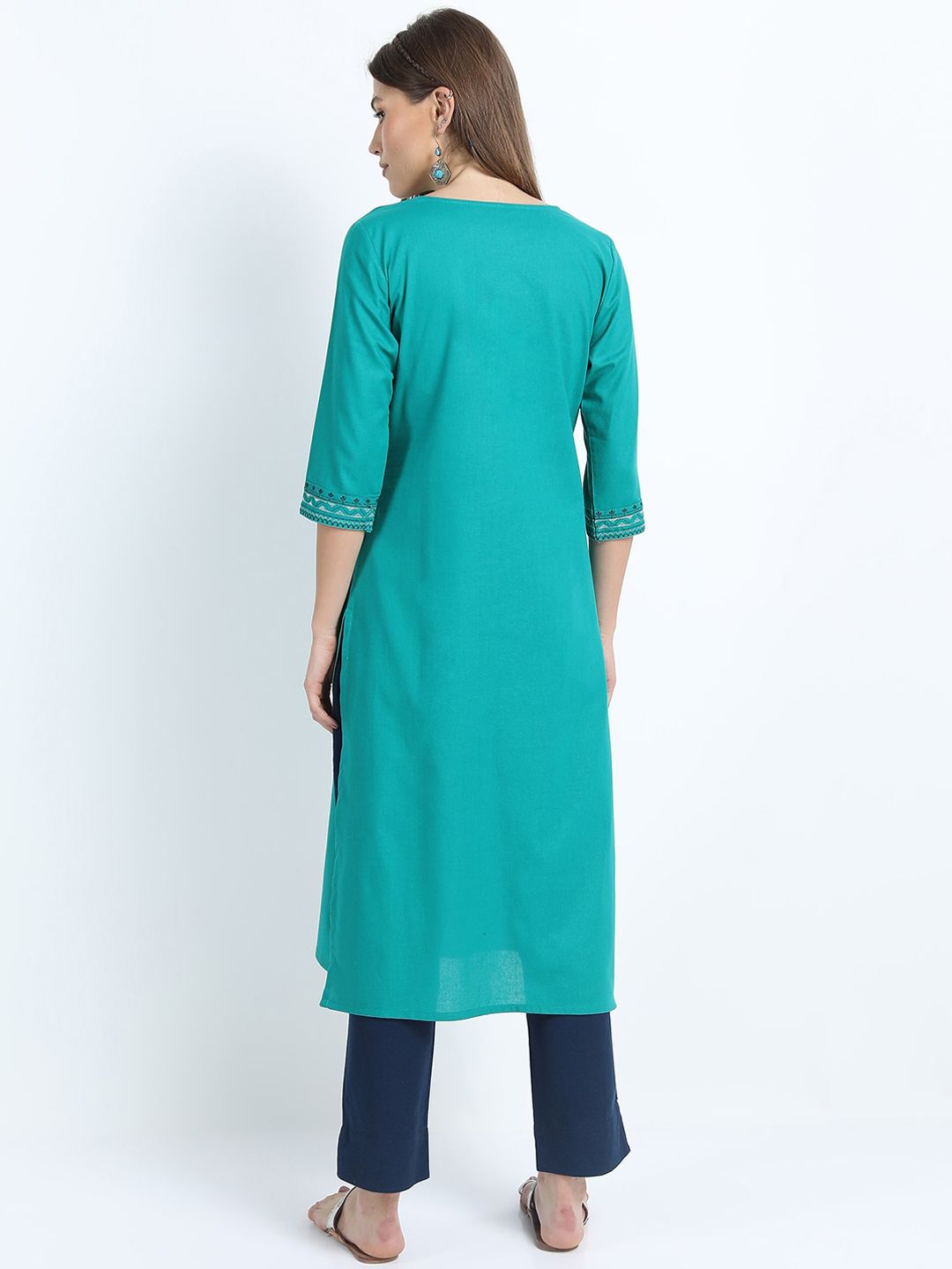 Kurta Kerja Benang Sulam Bunga Biru Vishudh Wanita