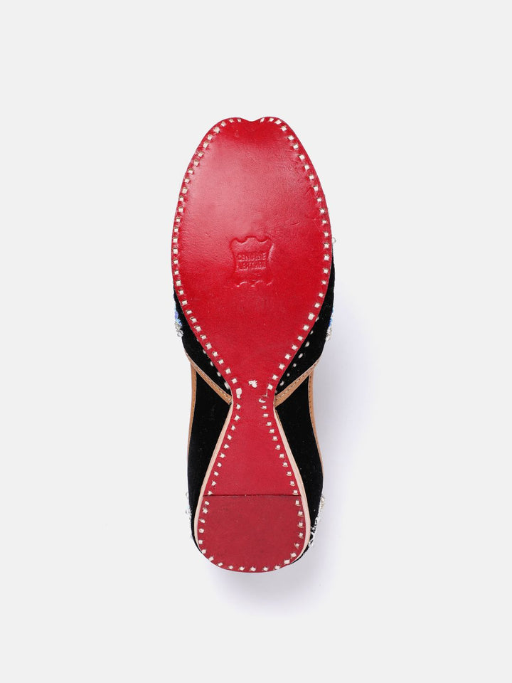 House of Pataudi Women Embroidered Leather Mojaris