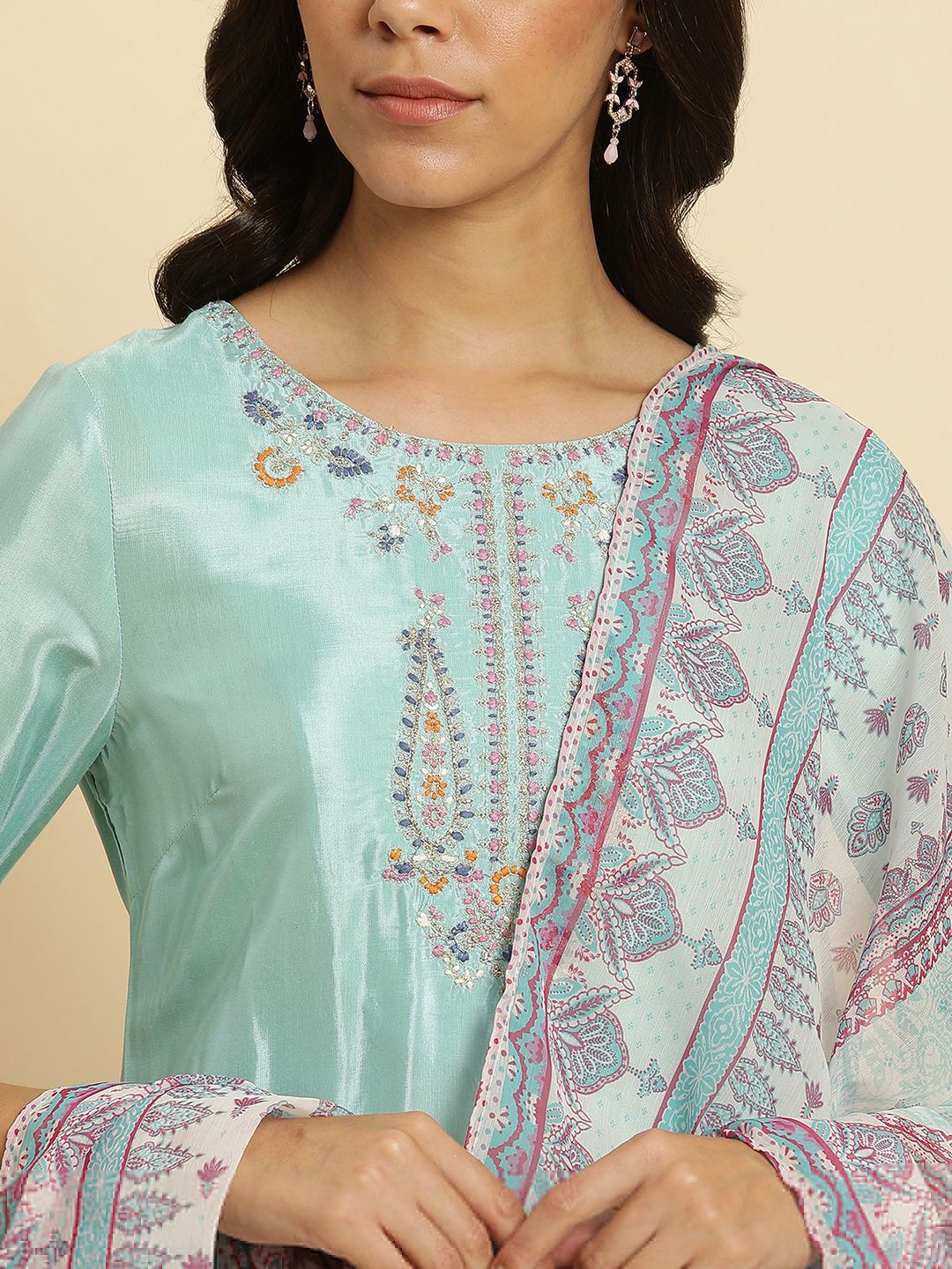 W Floral Embroidered Sequinned Straight Kurta