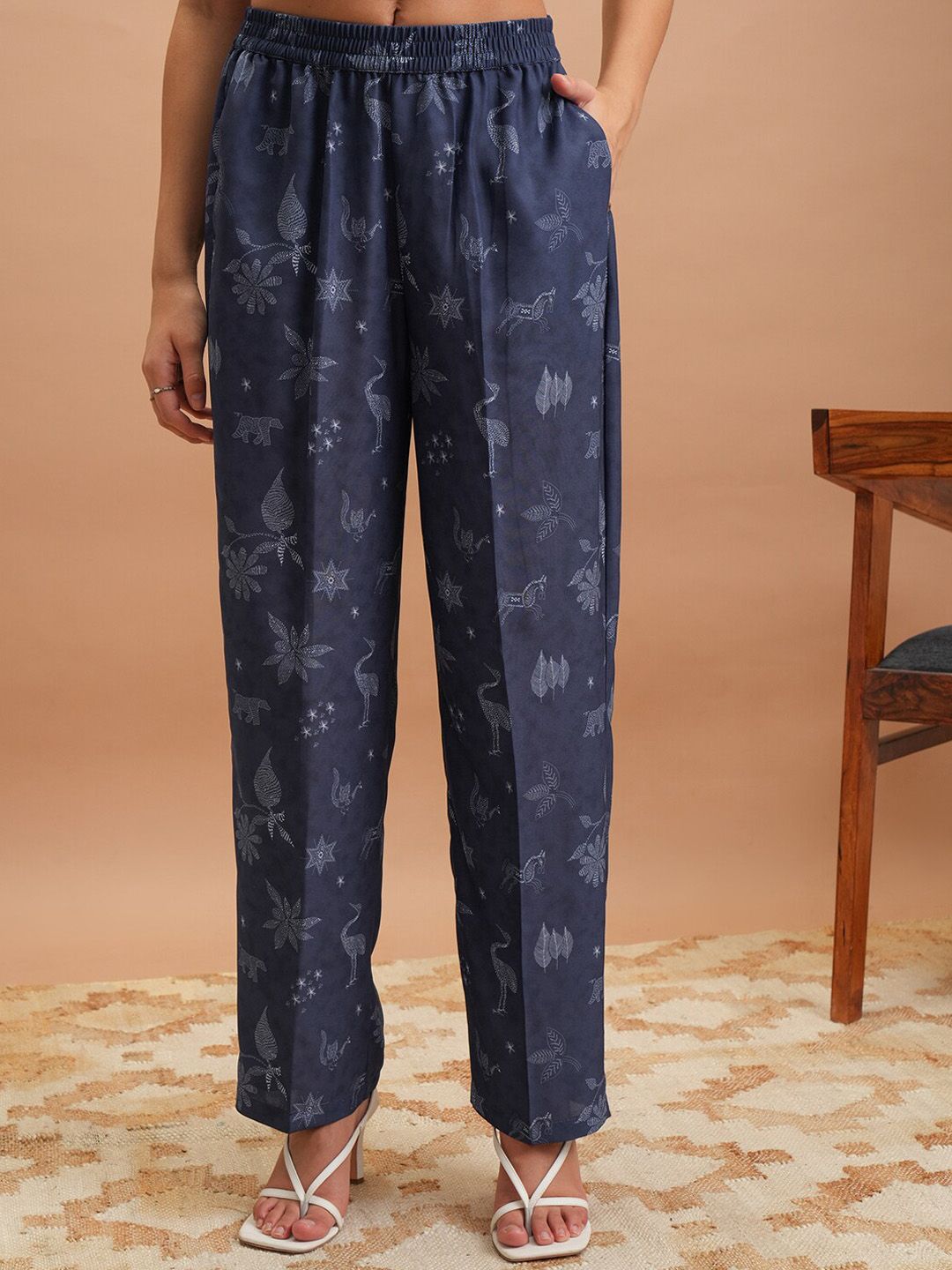 Vishudh Printed Round Neck Short Sleeves Tunic with Trousers