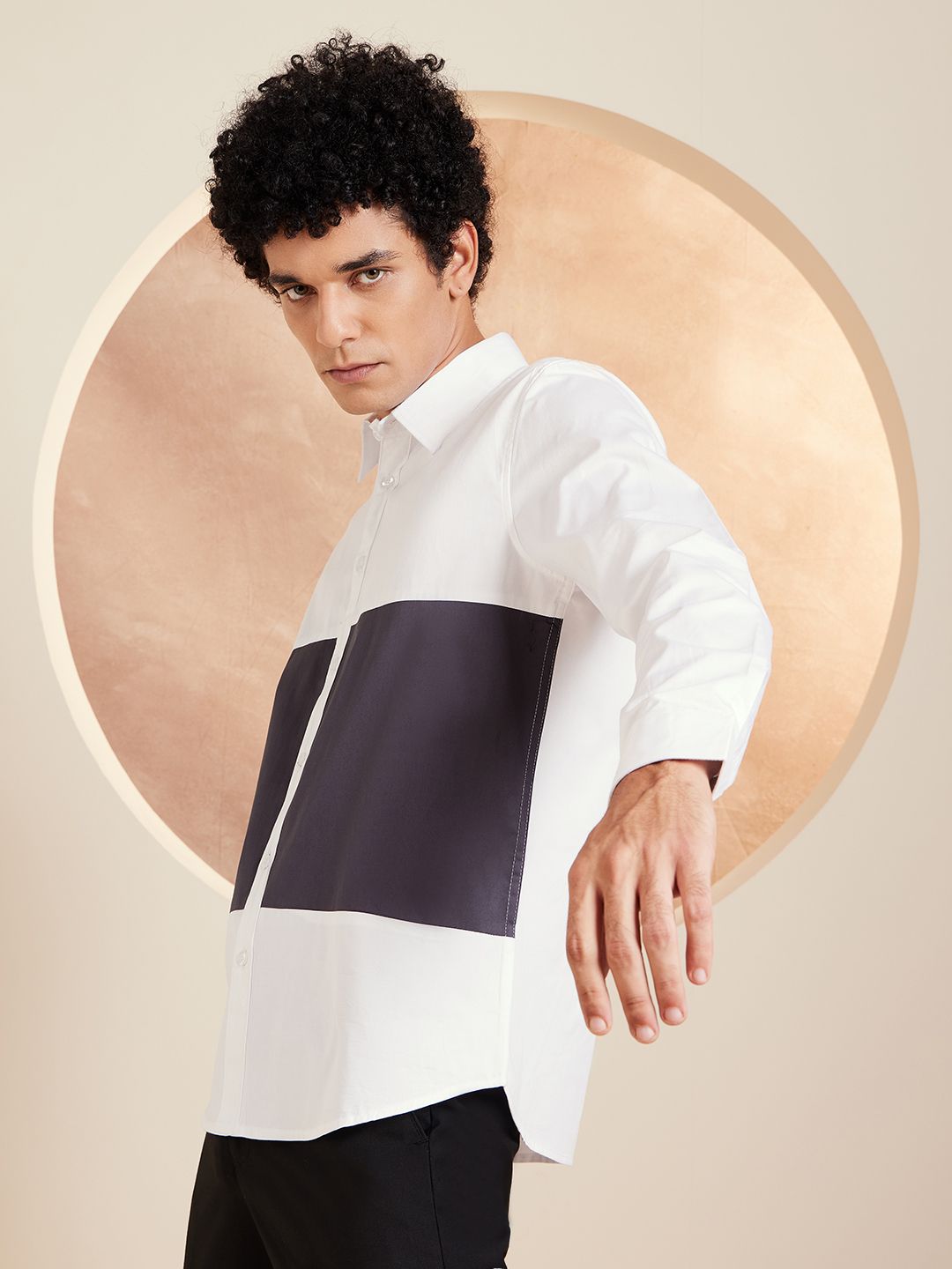 DENNISON Smart Colourblocked Cotton Casual Shirt