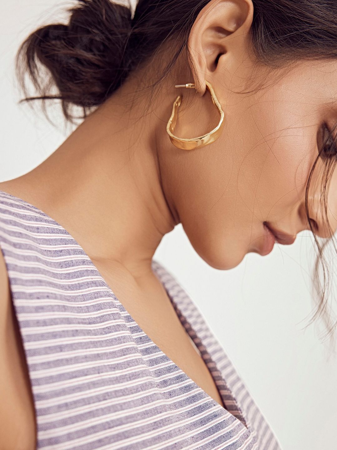 The Label Life Horizontal Striped V-Neck Sleeveless Tie-Ups Detail Cotton A-Line Top