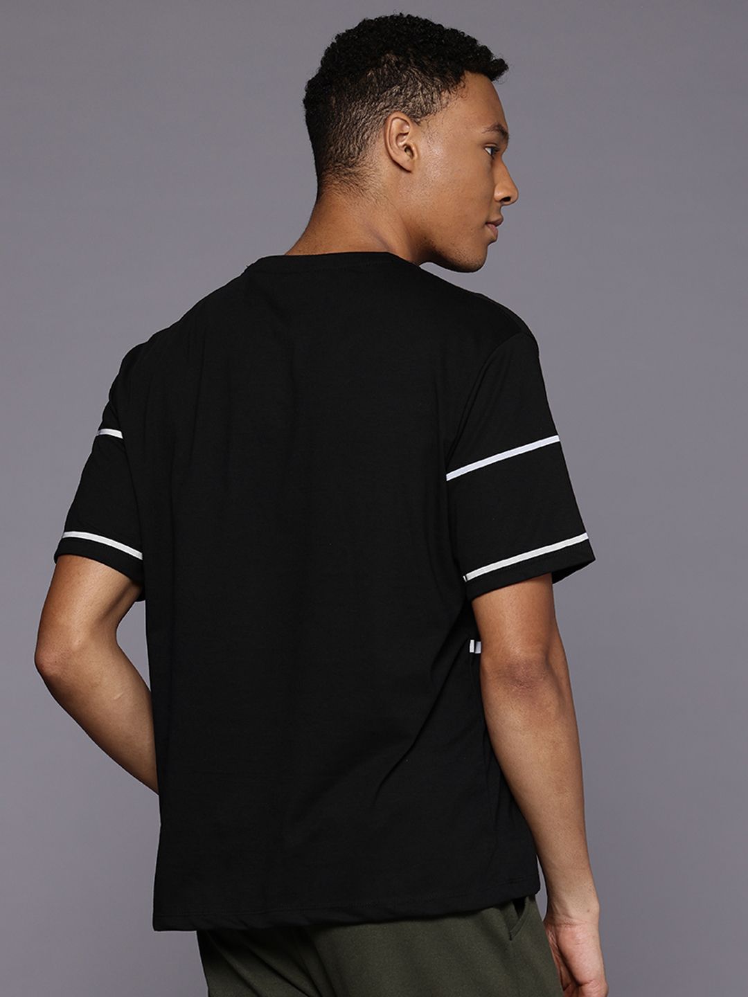 HRX by Hrithik Roshan Tech Off Striped Relaxed Fit Lifestyle T-shirt