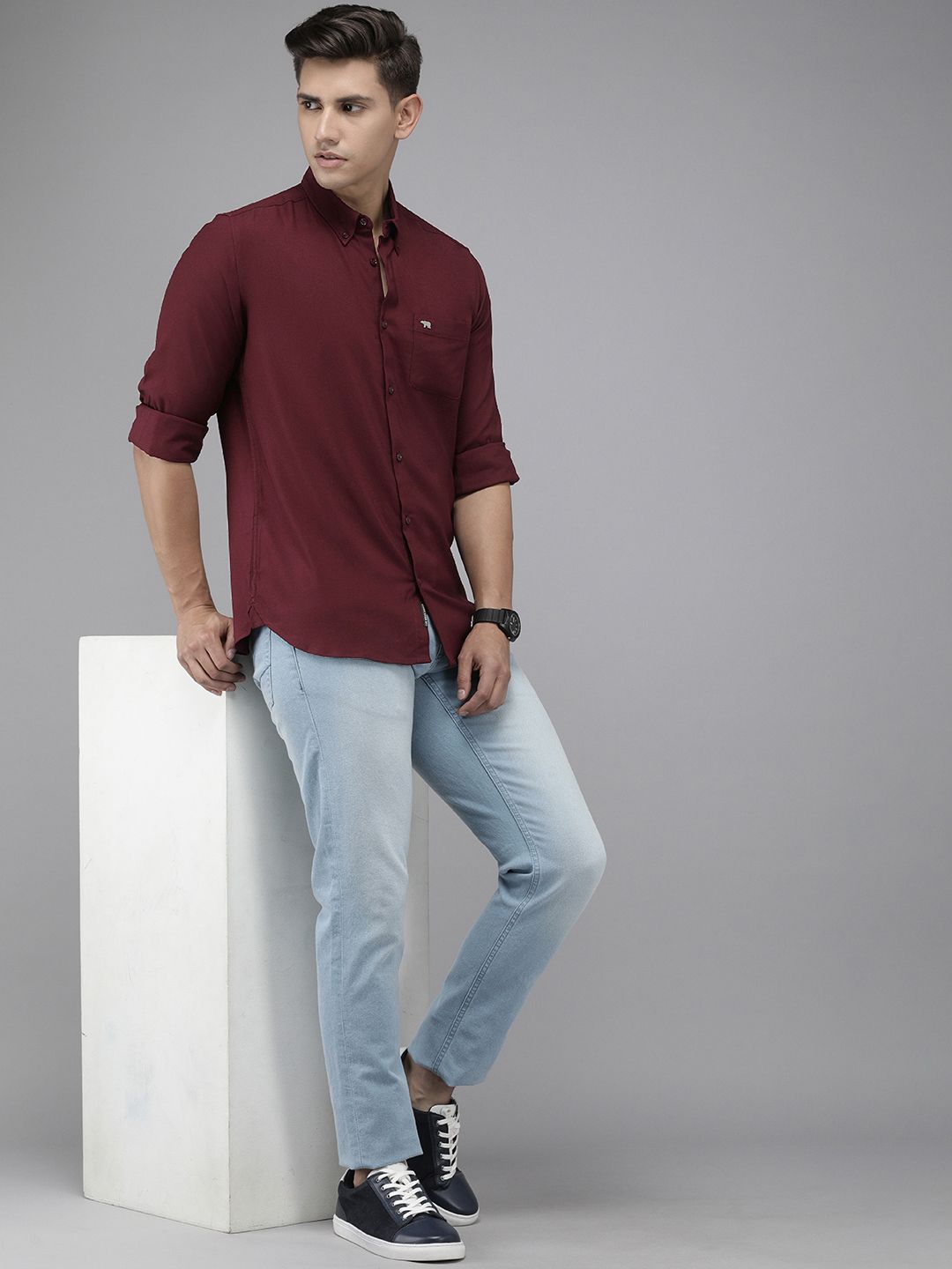 THE BEAR HOUSE Men Maroon Solid Slim Fit Casual Shirt