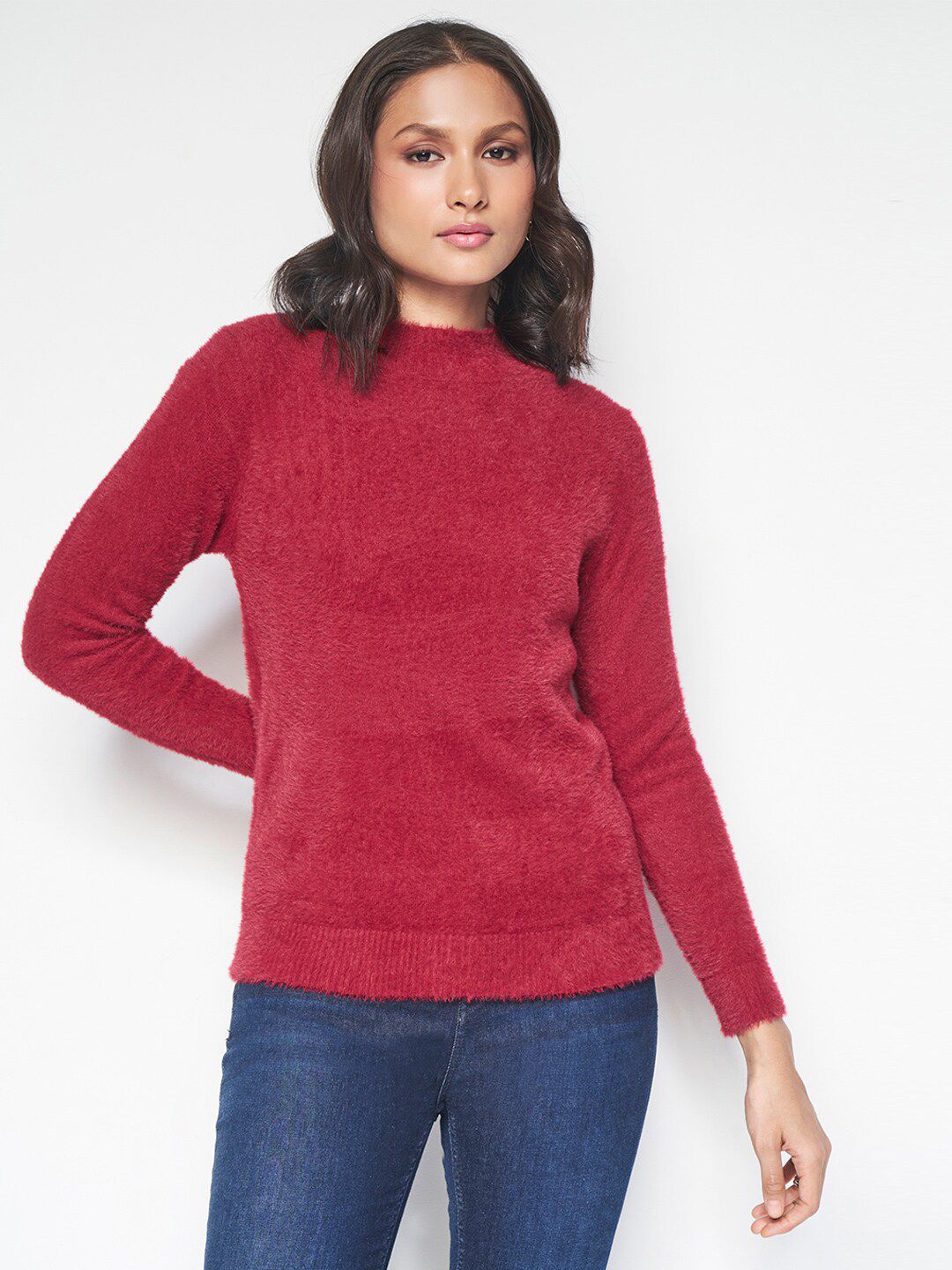 AND Round Neck Long Sleeves Top