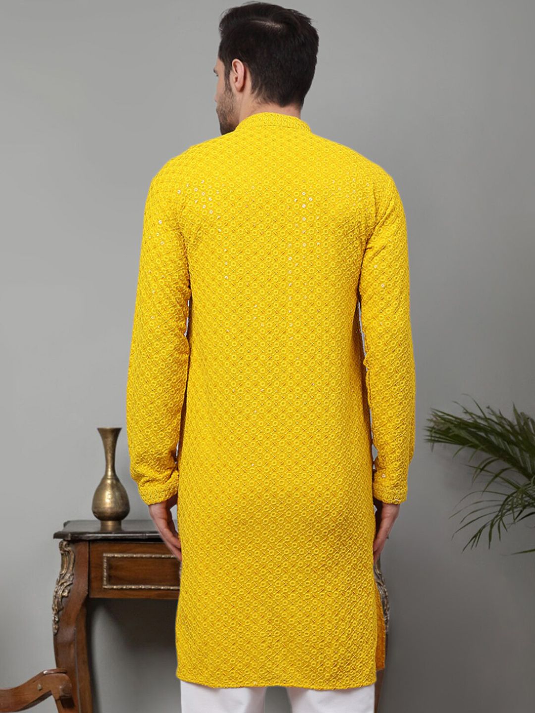 Jompers Floral Embroidered Chikankari Mandarin Collar Straight Kurta