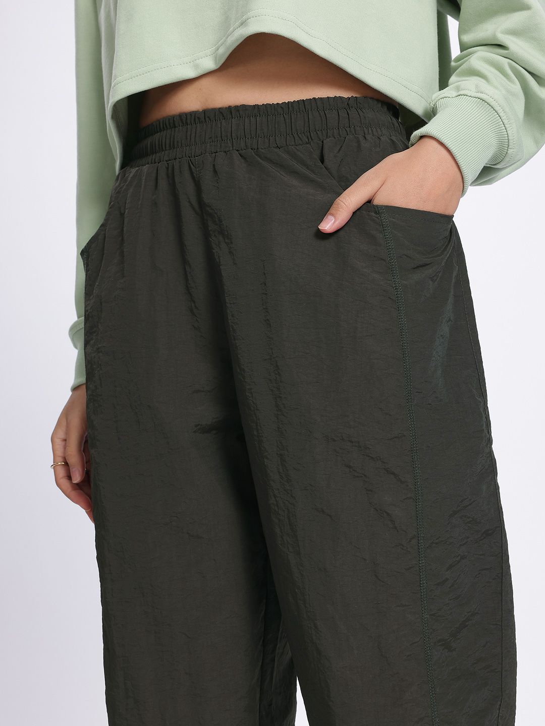 DressBerry Women Urban Vibes High-Rise Trousers