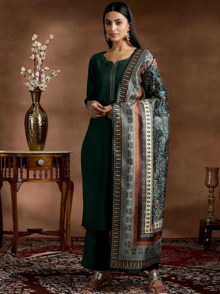 Libas Notched Neck Straight Kurta with Trousers & Dupatta