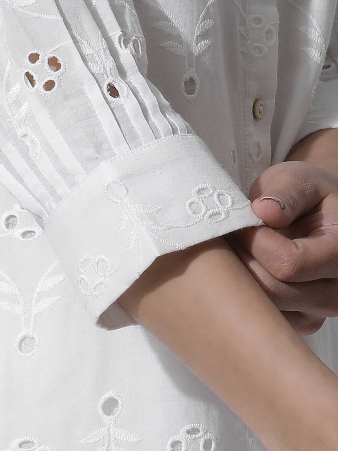W White Floral Embroidered Cotton Kurta