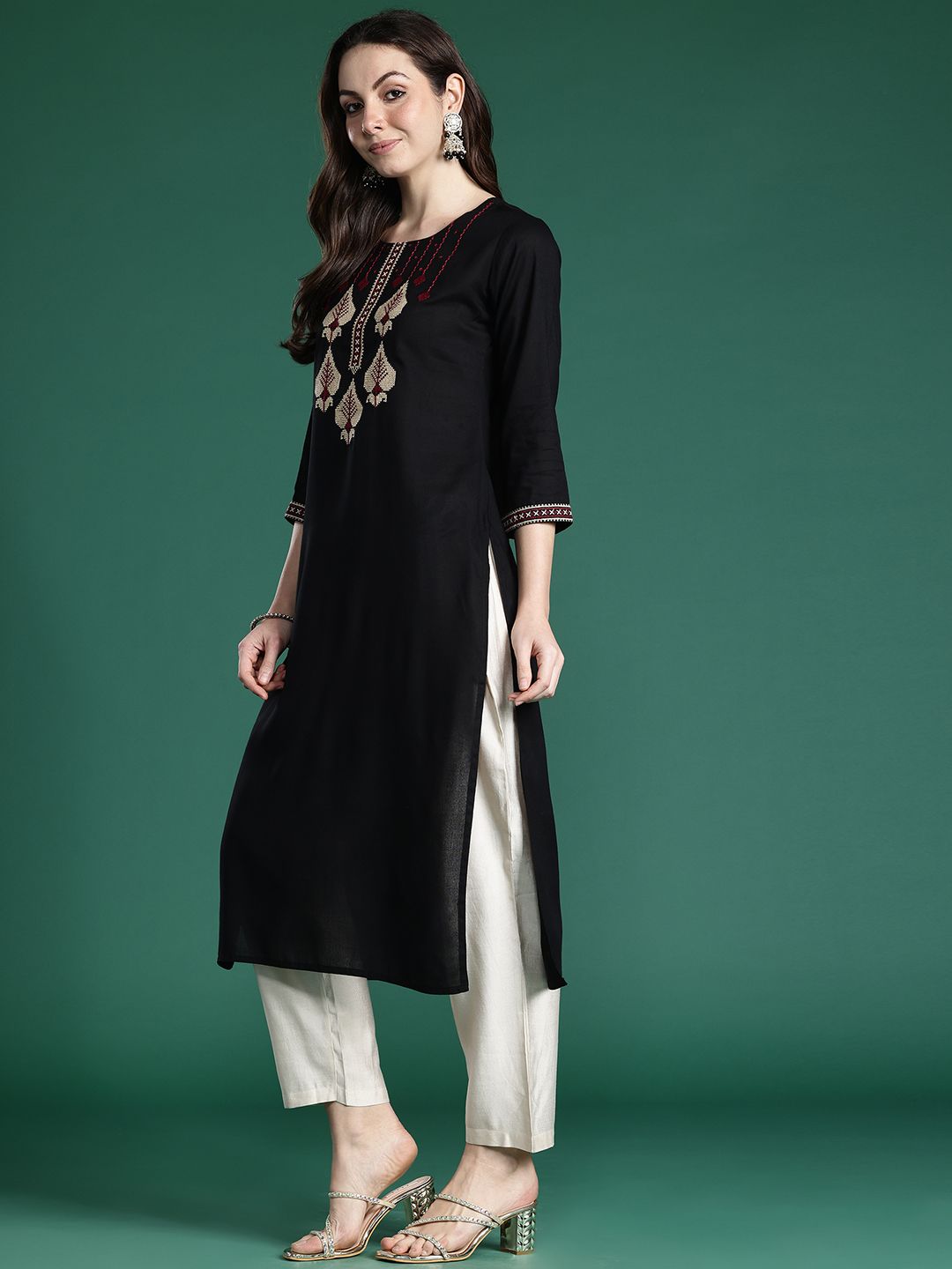 Indo Era Women Ethnic Motifs Embroidered Thread Work Kurta