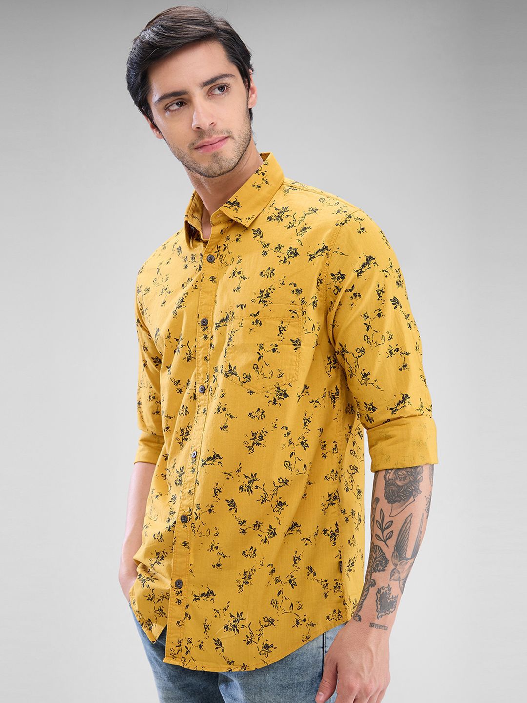 SPYKAR Men Slim Fit Floral Printed Casual Shirt