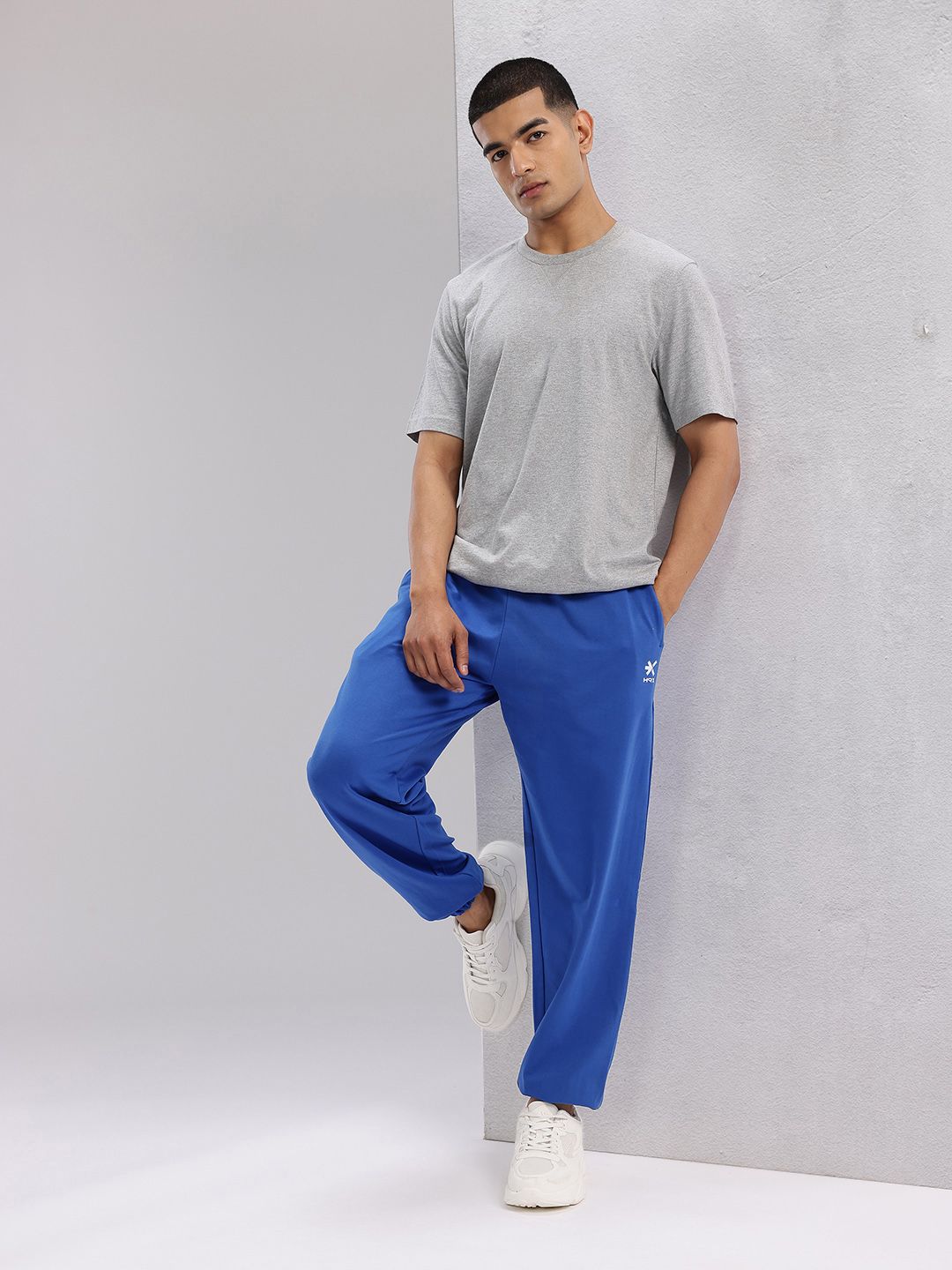 HRX by Hrithik Roshan Men Side Striped Mid-Rise Relaxed Fit Lifestyle Joggers