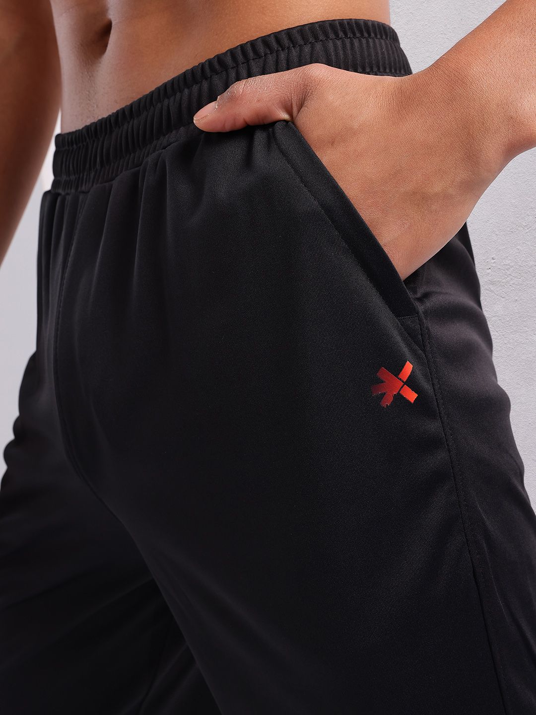 HRX by Hrithik Roshan Men Mid-Rise Rapid-Dry Training Joggers