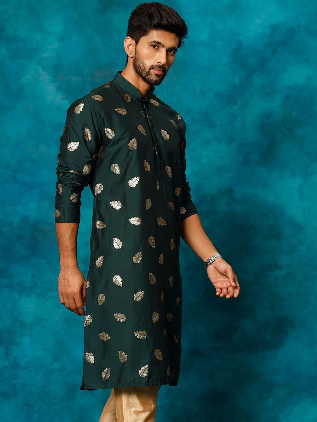 VASTRAMAY Embellished Thread Work Kurta