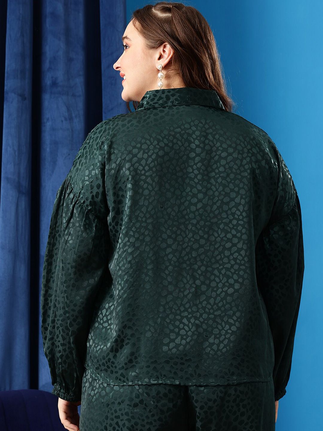 CURVY STREET Abstract Printed Puff Sleeves Top - Oversized