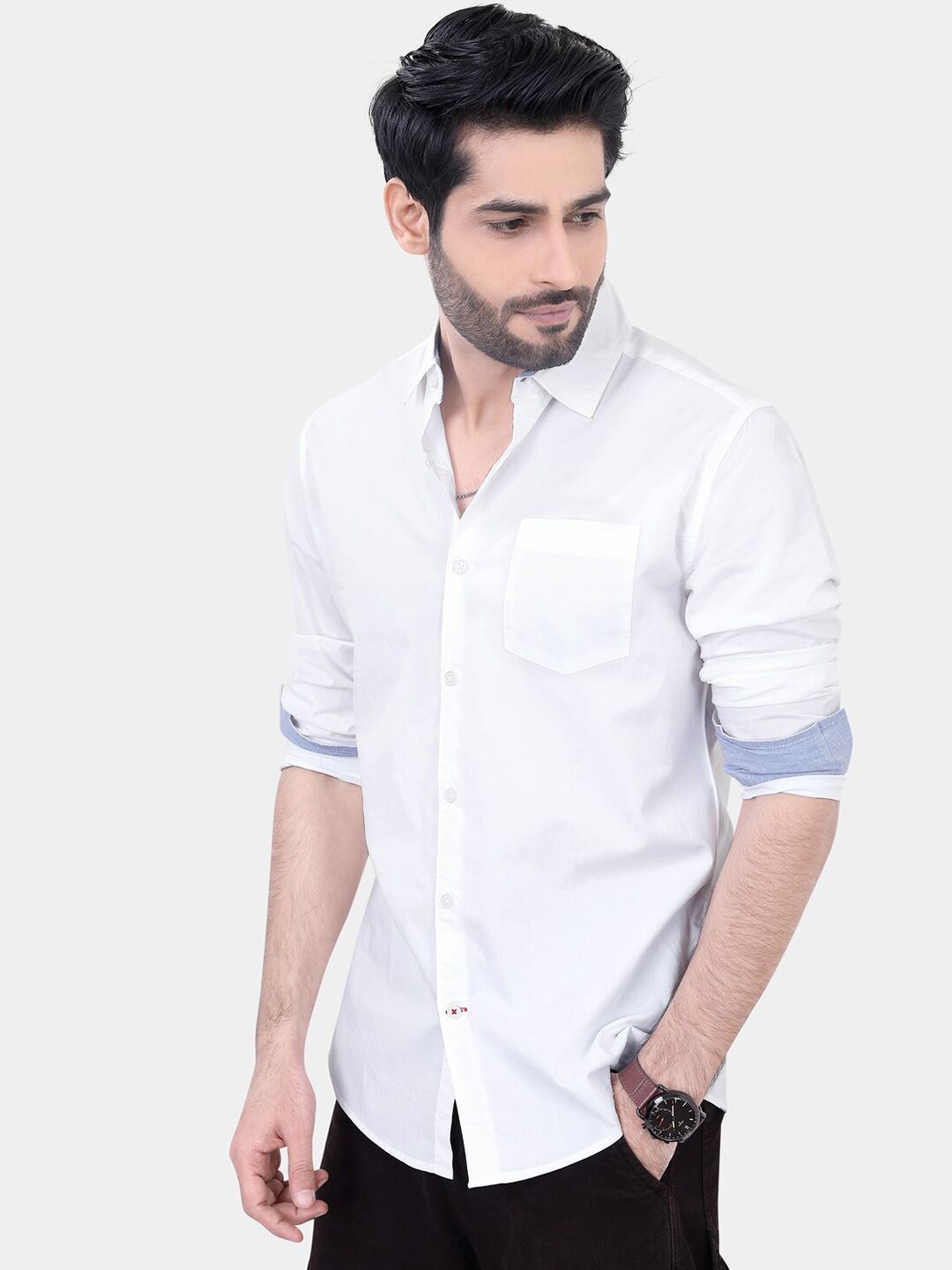 VASTRADO Classic Spread Collar Long Sleeves Slim Fit Casual Shirt