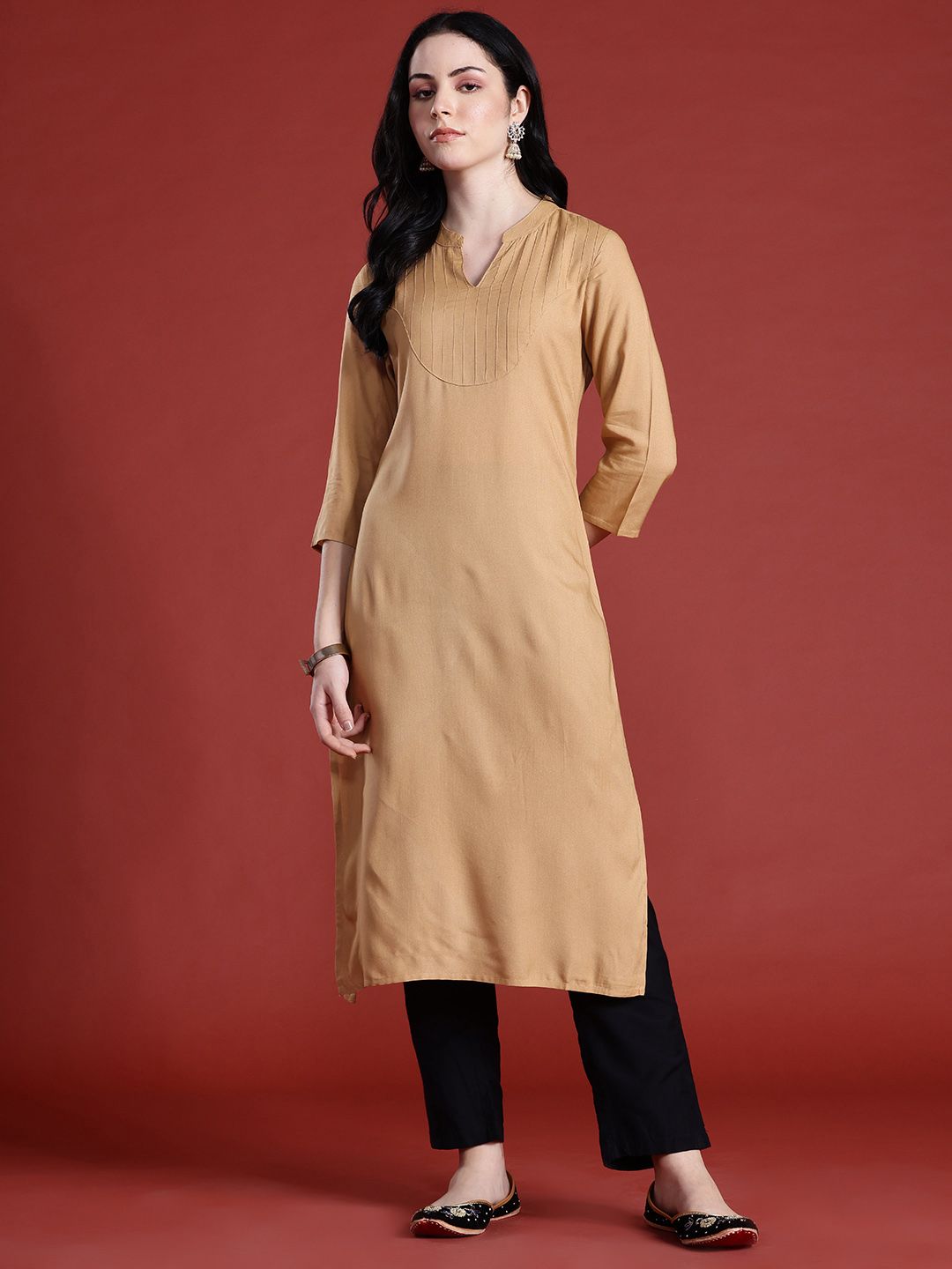 Anouk Yoke Design Thread Work Kurta
