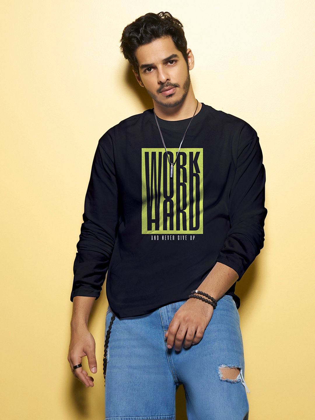 Bewakoof Men Black & Yellow Printed Round Neck T-shirt