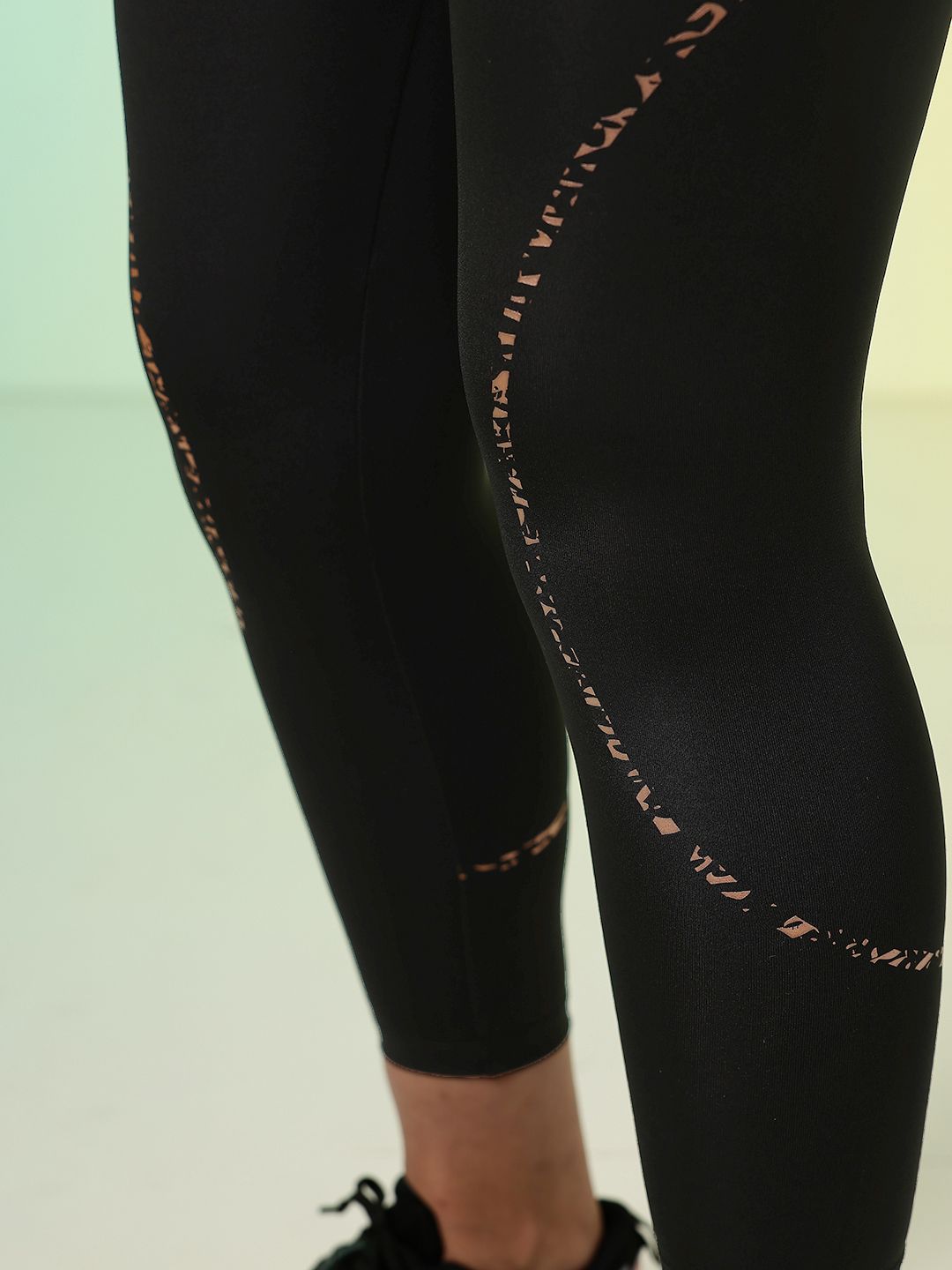 HRX by Hrithik Roshan Women Printed Rapid-Dry Training or Gym Sports Tights