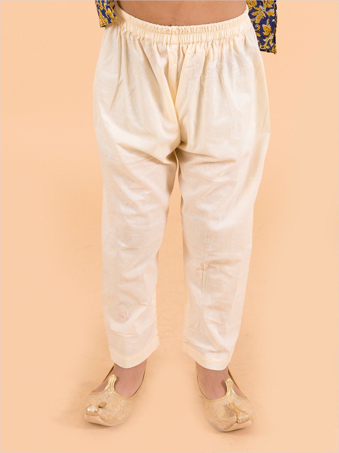 pspeaches Boys Navy Blue Floral Printed Pure Cotton Kurta with Trousers & With Dupatta