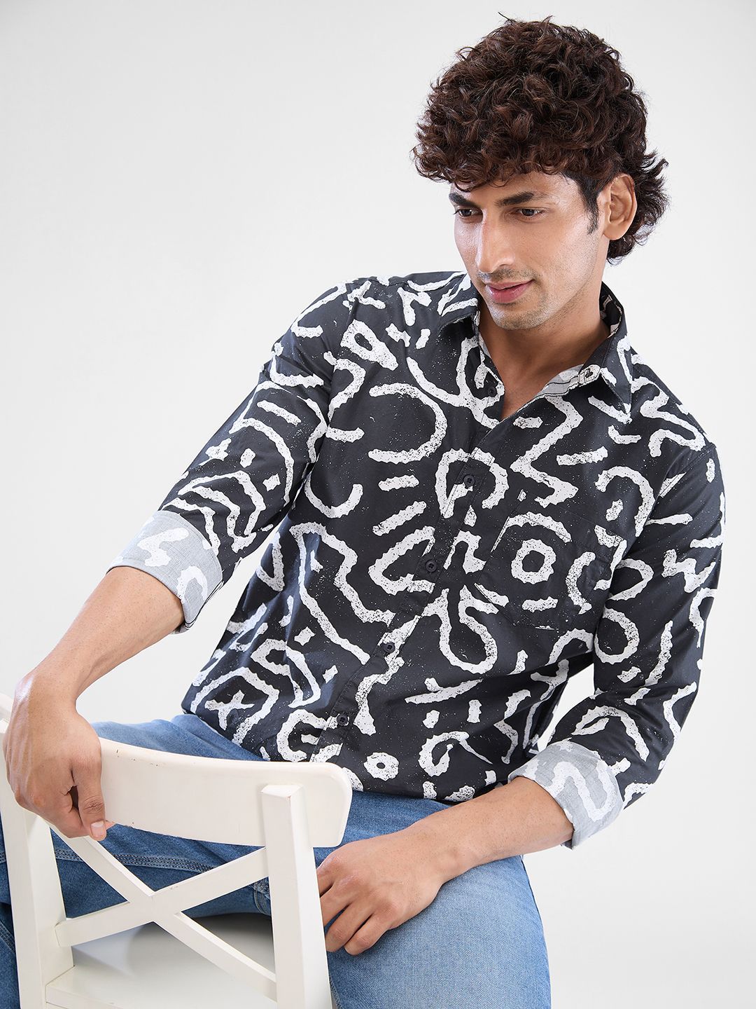 SPYKAR Men Slim Fit Opaque Printed Casual Shirt