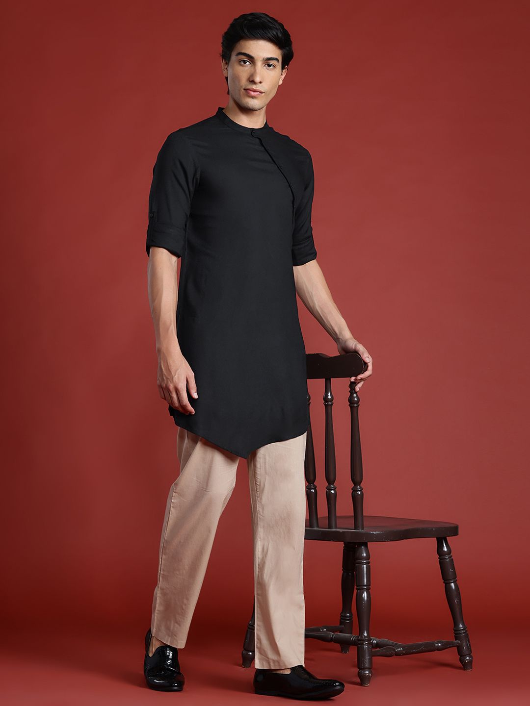 Anouk Asymmetric Roll-Up Sleeves Kurta
