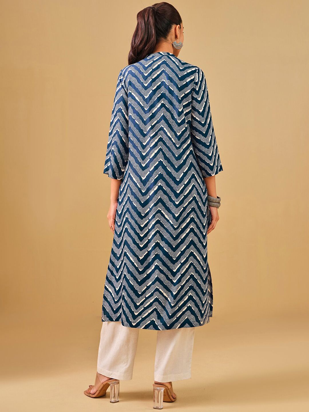 Global Desi Geometric Printed Straight Kurta