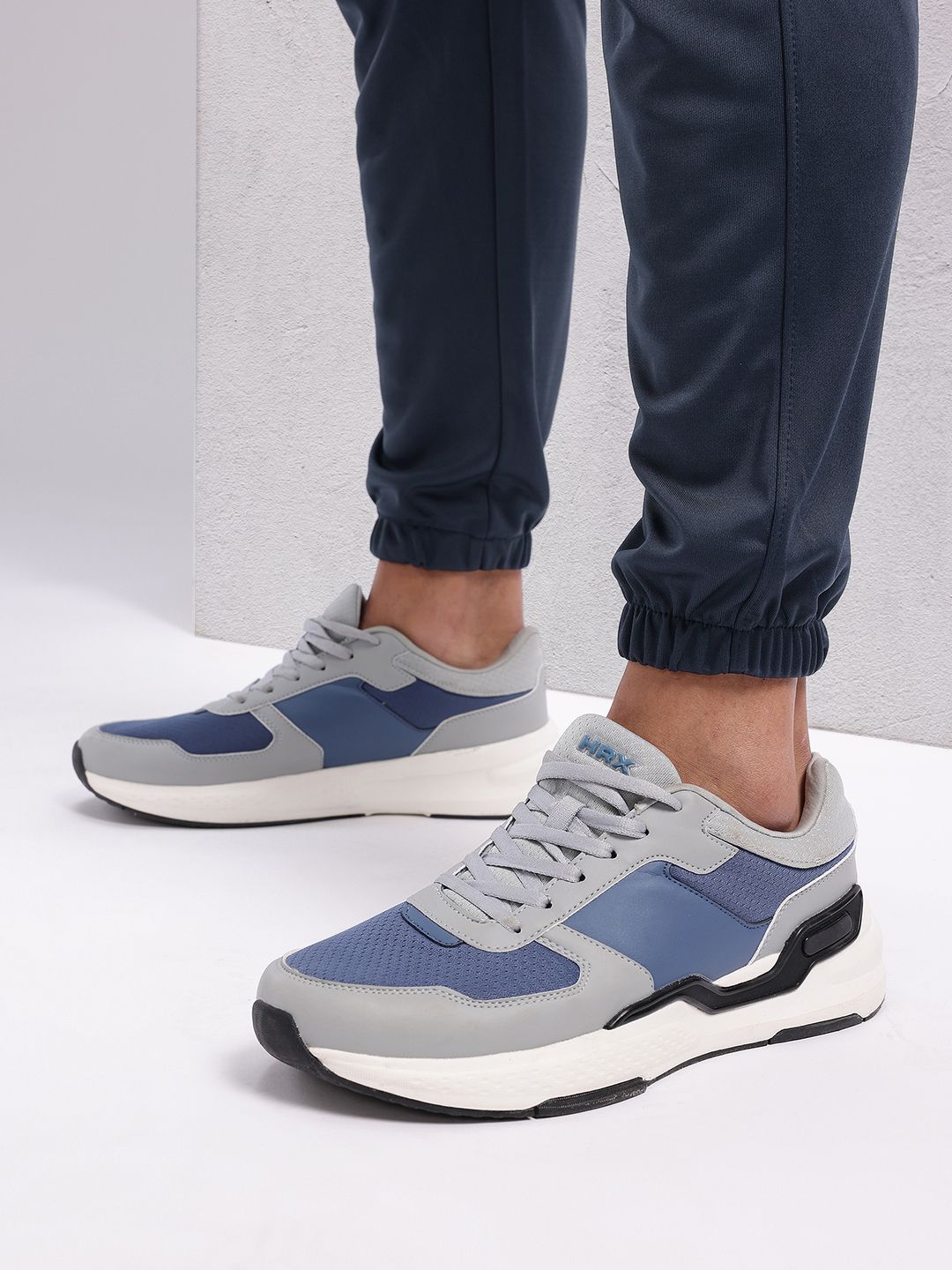 HRX by Hrithik Roshan Men Mid-Rise Rapid-Dry Training Joggers