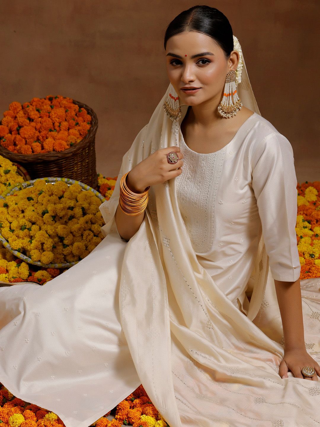 Libas Floral Embroidered Regular Thread Work Kurta With Trousers & Dupatta