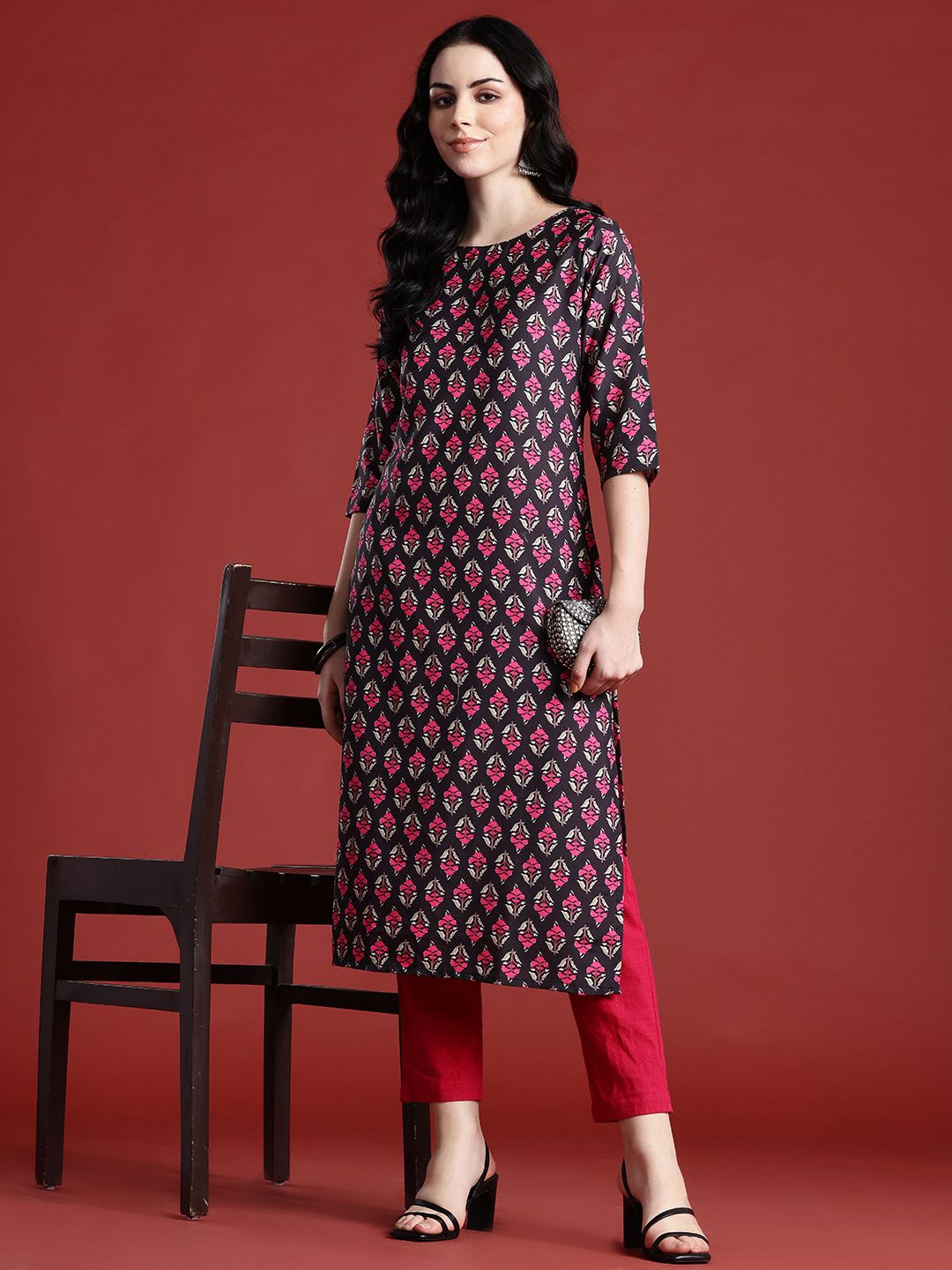Anouk Floral Printed Boat Neck Straight Kurta