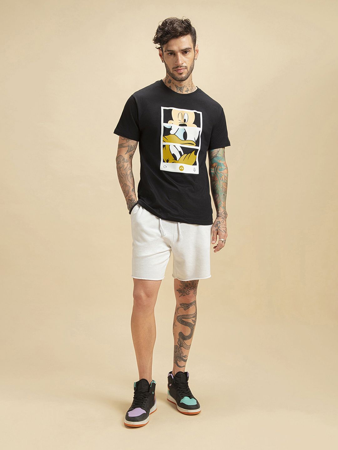 Bewakoof Official Disney Merchandise Mickey Trio Call (Dl) Graphic Printed T-Shirt