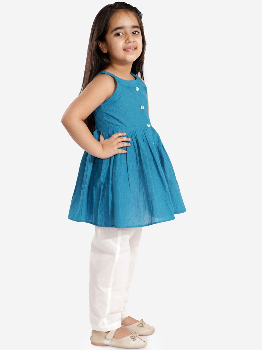 VASTRAMAY Girls Blue Pure Cotton Kurti with Trousers