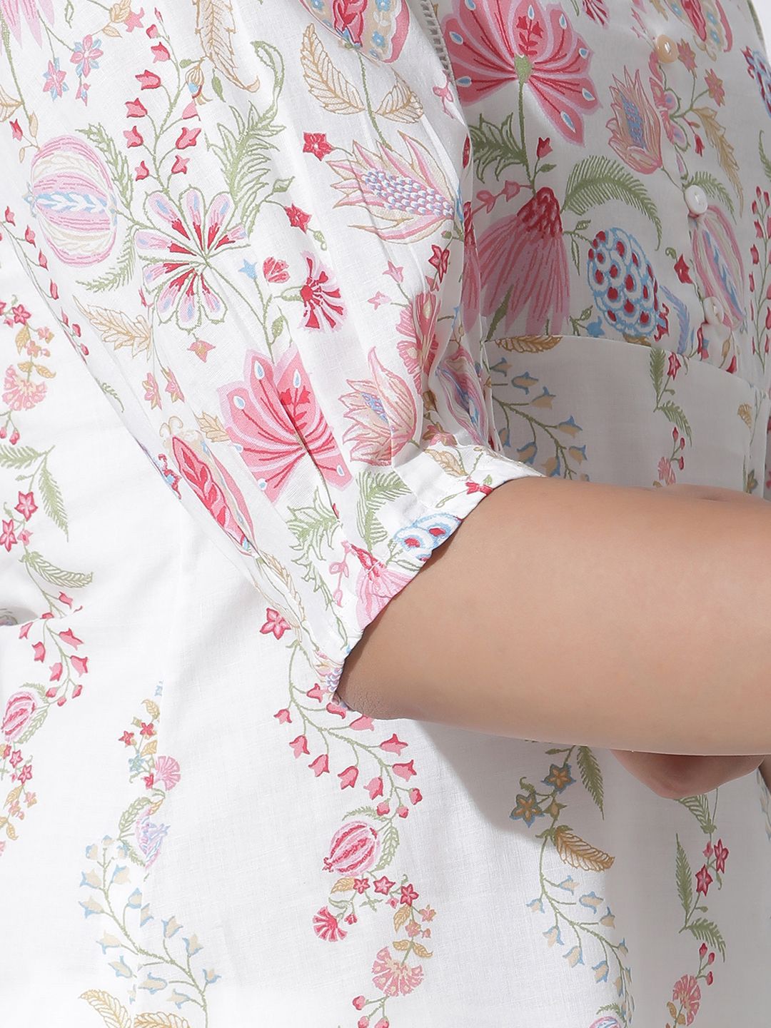 W Floral Printed Mandarin Collar Puffed Sleeves Regular Pure Cotton Kurta With Trousers