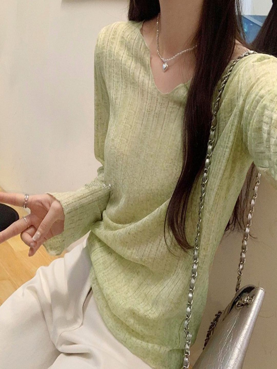 DressBerry Women Ribbed V-Neck Top