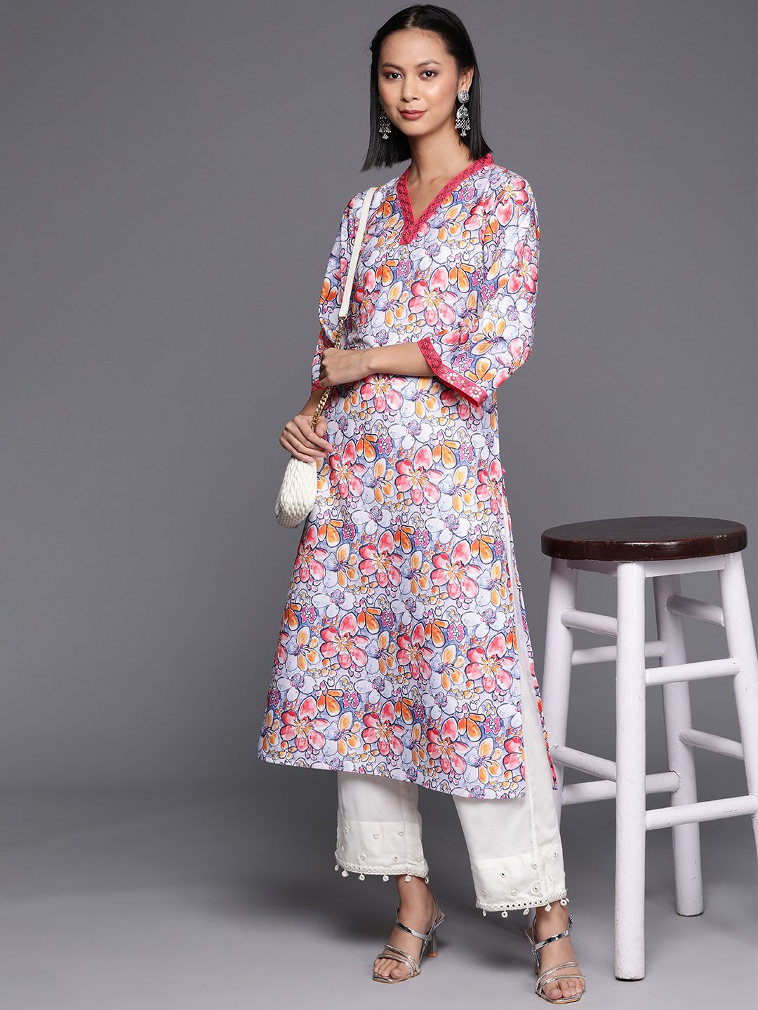 Varanga Floral Printed Flared Sleeves Sequinned Kurta