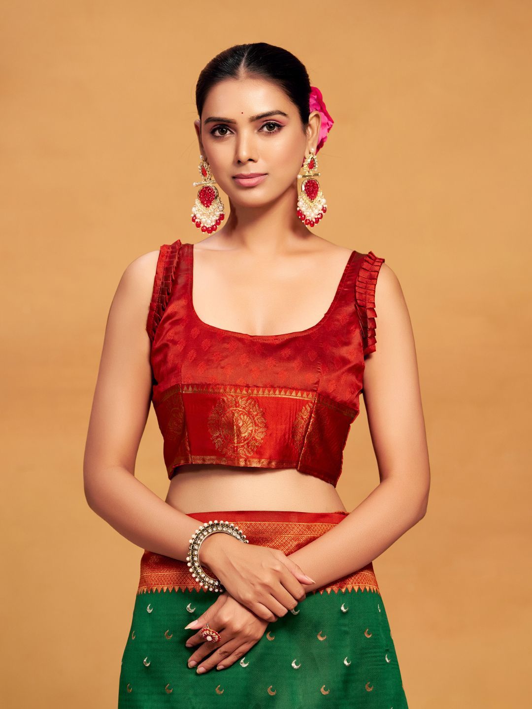 KALINI Woven Design Zari Silk Blend Paithani Saree