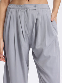 DressBerry Women Pleated Roots Regular Trouser